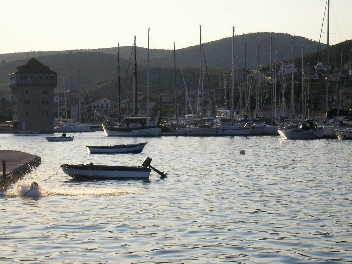 Apartment Marina Buitenkant foto