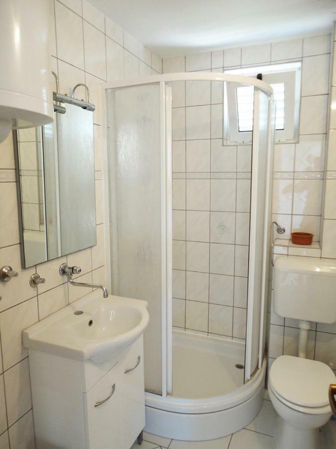 Apartment Marina Buitenkant foto